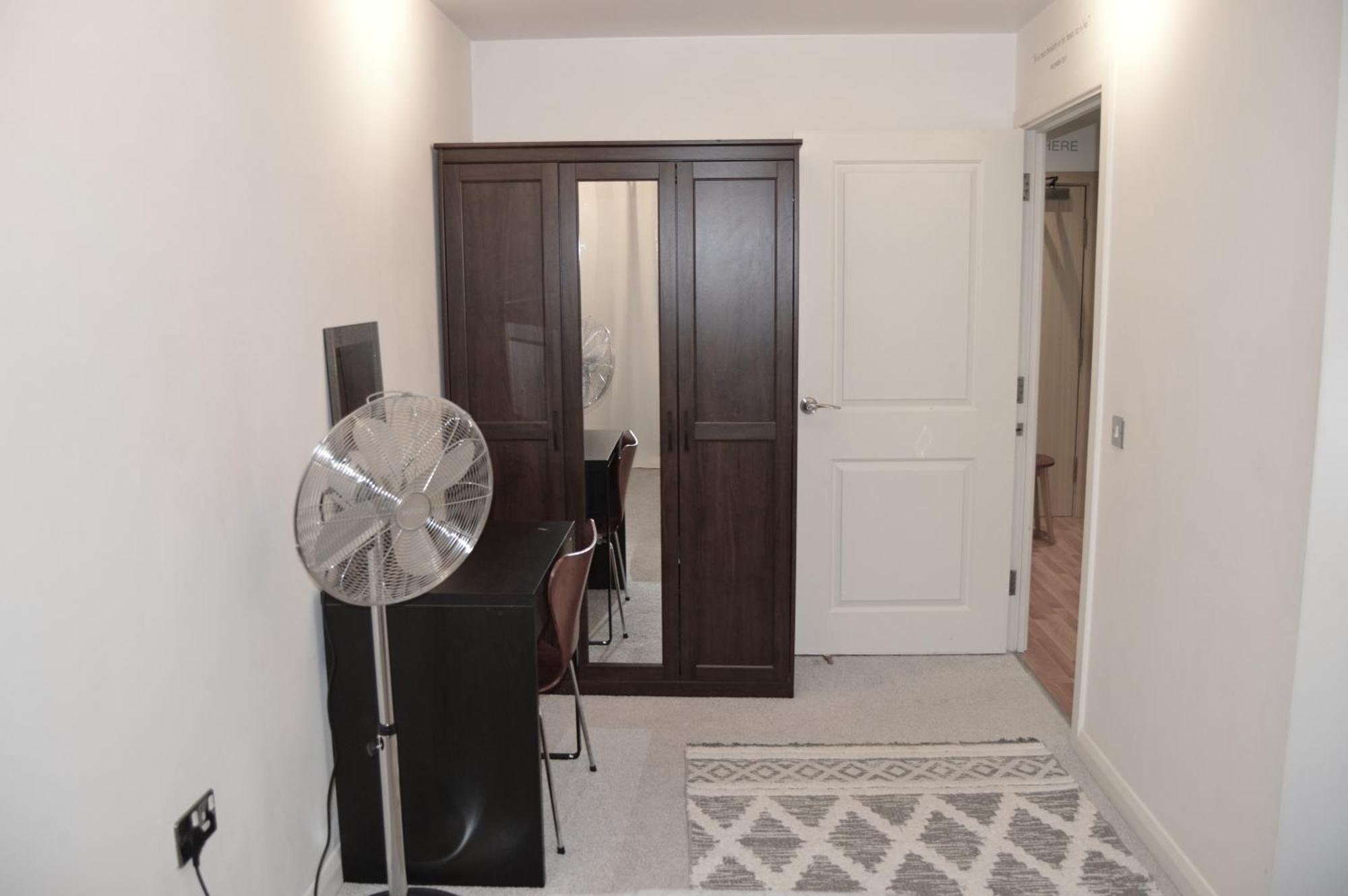 Entire Apartment Next To Canary Wharf In Londen Buitenkant foto